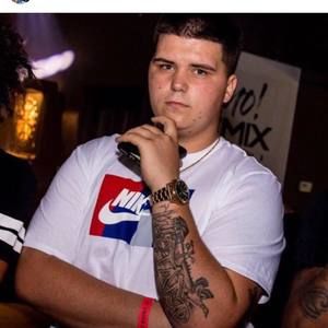 Meet your Posher, Devin